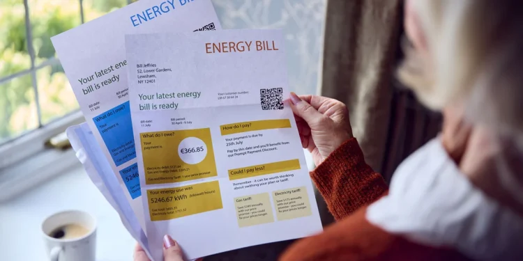 Ρεύμα: Μπλε και κίτρινα τιμολόγια ρεύματος τα φθηνότερα το Α’ εξάμηνο – Η εξέλιξη των τιμών και οι επιλογές των καταναλωτών