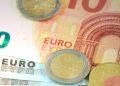 Οι αυξήσεις μισθών δίνουν μπόνους στις συντάξεις – Τι αλλάζει από το 2025