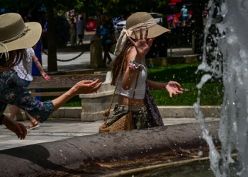 Καιρός: Οι 5 περιοχές στην Αττική που «ψήθηκαν» σήμερα, πού είχαμε 41άρια στη χώρα – Δείτε χάρτη