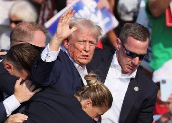 Ντόναλντ Τραμπ: Το χρονικό της απόπειρας δολοφονίας – Πώς διέφυγε ο πρώην πρόεδρος – Νεκρός ο δράστης