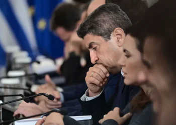 Ο Λευτέρης Αυγενάκης σε παλαιότερο υπουργικό συμβούλιο ΜΙΧΑΛΗΣ ΚΑΡΑΓΙΑΝΝΗΣ/EUROKINISSI