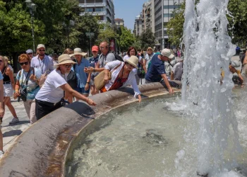 Καιρός: Υψηλές θερμοκρασίες και άνεμοι έως 7 μποφόρ