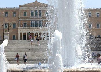 Καιρός: 43αρια και ισχυροί άνεμοι σήμερα