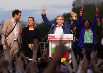 Εκλογές στη Γαλλία: 182 έδρες για το Νέο Λαϊκό Μέτωπο, 163 για την παράταξη του Μακρόν και 143 για την Λεπέν