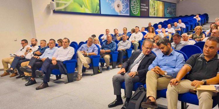 Σύμμαχος των ΔΕΥΑ ο Γραφάκος -Ευρεία σύσκεψη με δημάρχους για τα έργα τους