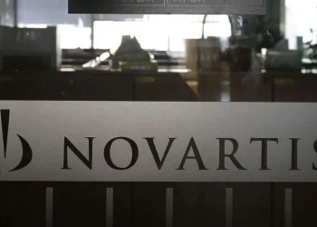 «Αναζωπύρωση» στην υπόθεση Novartis – Γιατί μπορεί να βγουν οι «κουκούλες»