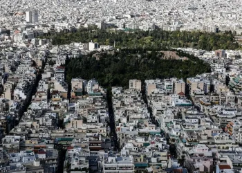 “Κάλυψη” ενοικίου για τους ευάλωτους: Ξεκινά και στον Δήµο Αθηναίων το πρόγραµµα στέγασης για δικαιούχους 25-39 ετών