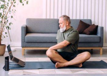 Πόση ώρα ακριβώς να κάθεστε, να κοιμάστε και να ασκείστε για βέλτιστη υγεία