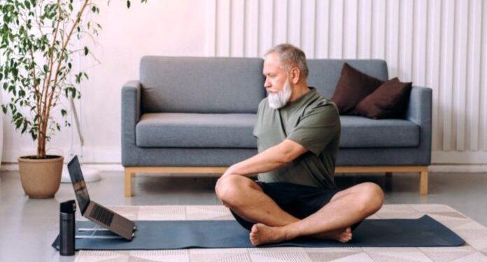 Πόση ώρα ακριβώς να κάθεστε, να κοιμάστε και να ασκείστε για βέλτιστη υγεία