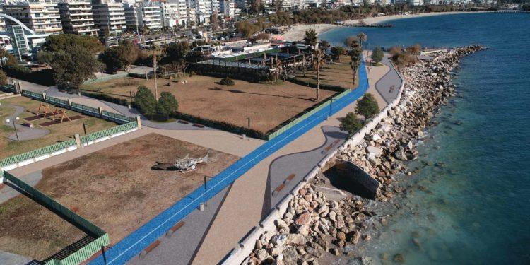 Άλιμος: Υπογράφεται η σύμβαση για τον παραλιακό ποδηλατόδρομο-πεζόδρομο, παρουσία του Κυριάκου Μητσοτάκη