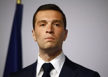 Βίκτορ Όρμπαν, Ζορντάν Μπαρντελά και Αφροδίτη Λατινοπούλου στην ίδια ευρωομάδα στο ευρωκοινοβούλιο