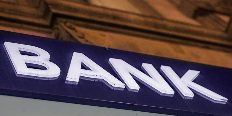 Πώς θα επιστρέψουν στις τράπεζες “θεραπευμένα” δάνεια 20 δισ. ευρώ