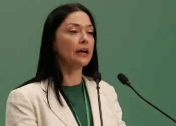 Νάντια Γιαννακοπούλου: Θα είμαι παρούσα στην πρώτη γραμμή, πλούτος οι υποψηφιότητες για την ηγεσία του ΠΑΣΟΚ