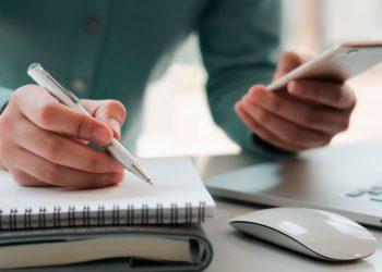 Ελεύθεροι επαγγελματίες: Ποιοι δικαιούνται μείωση του τεκμαρτού εισοδήματος και πώς να το επιτύχουν