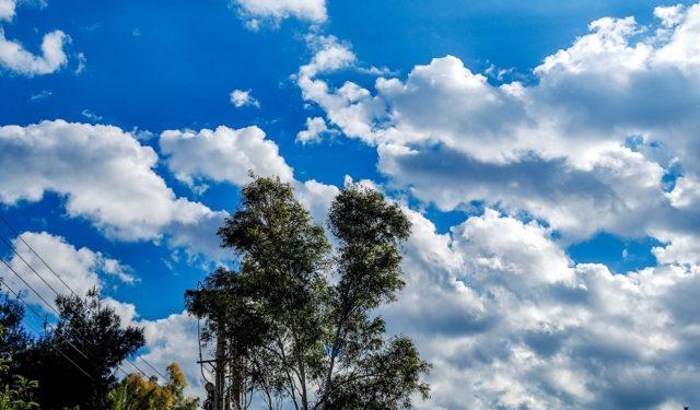 Καιρός: Αίθριος στις Κυκλάδες, τοπικές βροχές και καταιγίδες στο Ιόνιο και τα Ηπειρωτικά