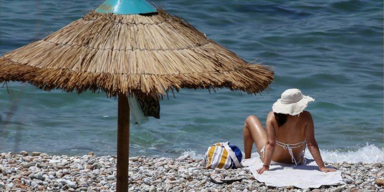 Καιρός: Καύσωνας και σήμερα με την θερμοκρασία στους 41 βαθμούς