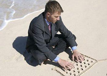 Ένας στους δύο Έλληνες δεν θα πάει φέτος διακοπές – Τι έδειξε έρευνα