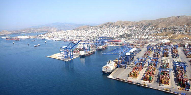 Cosco: Νέα βουτιά 12,9% στη διακίνηση κοντέινερ στον Πειραιά