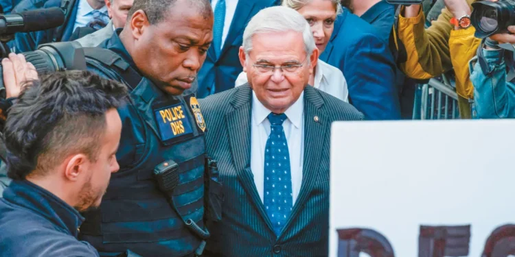 Η ώρα της ετυμηγορίας πλησιάζει για τον γερουσιαστή των ΗΠΑ Μενέντεζ