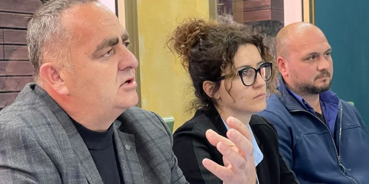 Το παρασκήνιο της άδειας ορκωμοσίας στον Μπελέρη – Οι πιέσεις στα Τίρανα και το ραντεβού στο ΝΑΤΟ