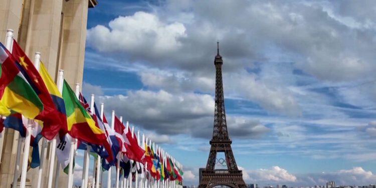 Ολυμπιακοί Αγώνες Παρίσι 2024: Υπερθέαμα στον Σηκουάνα με 300.000 θεατές – Αντίστροφη μέτρηση για την τελετή έναρξης (20:30 ΕΡΤ1)