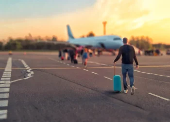 Πώς έχουν κέρδος οι low cost αεροπορικές εταιρείες με τόσο φθηνά εισιτήρια