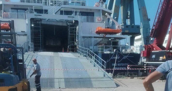 Θανατηφόρο εργατικό «ατύχημα» σε πλοίο που βρίσκεται για επισκευή σε ναυπηγείο στη Σαλαμίνα (ΦΩΤΟ)