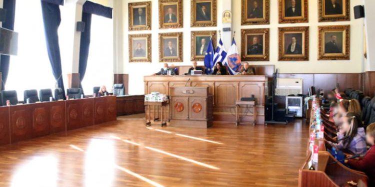 Τερματισμό πολέμου στη Γάζα και απελευθέρωση των ομήρων ζητεί το Δημοτικό Συμβούλιο Πειραιά