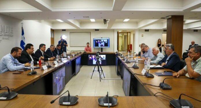 Σύσκεψη των Περιφερειαρχών της χώρας με τους Υπουργούς Ανάπτυξης και Εσωτερικών