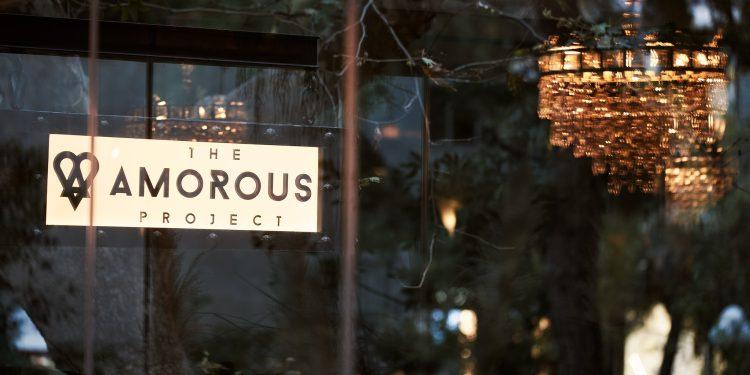 Το Amorous Project: Μία ωδή στην αγάπη, την απόλαυση και τη συντροφικότητα