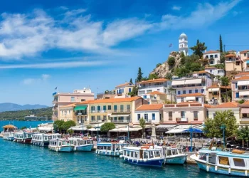 Πόρος: Το ιδανικό weekend