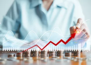 Η Ελλάδα στη 16η Θέση της Ε.Ε. σε Καθαρό Διαθέσιμο Εισόδημα Νοικοκυριών