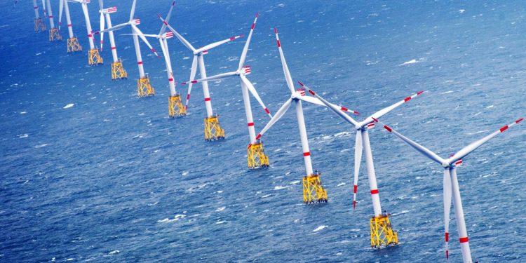 Θαλάσσια αιολικά πάρκα: Οι έξι «σίγουρες» περιοχές και οι καθυστερήσεις