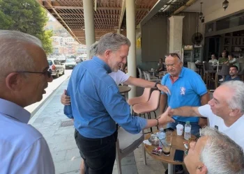 «Σχέδιο, ενότητα, νίκη» το τρίπτυχο Γερουλάνου, για την επόμενη μέρα στο ΠΑΣΟΚ