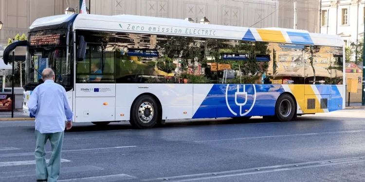 Σε χρόνο – ρεκόρ η ταξινόμηση λεωφορείων του ΟΑΣΑ από την Περιφέρεια Αττικής