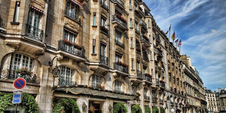 Le Bristol Hotel – Οι τρελές απαιτήσεις των πλούσιων και διάσημων πελατών των Ολυμπιακών Αγώνων του Παρισιού