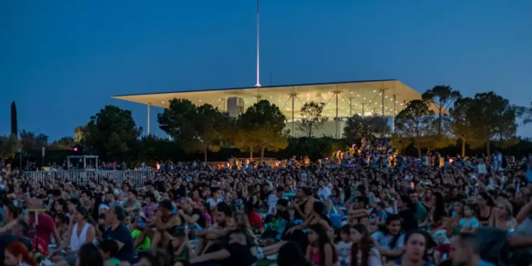 Κέντρο Πολιτισμού Ίδρυμα Σταύρος Νιάρχος: Αυγουστιάτικη Πανσέληνος με κινηματογραφικό μαραθώνιο