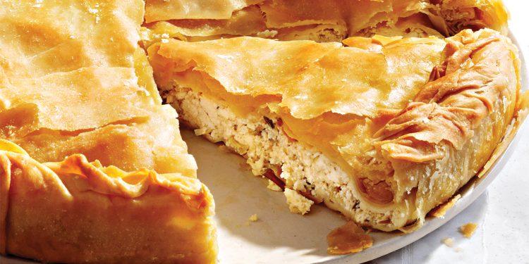 Πεντανόστιμη και πολύ γλυκιά κρεμμυδόπιτα Μυκόνου