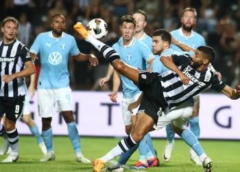 «Αυτοκτόνησε» στις καθυστερήσεις και έμεινε εκτός Champions League ο ΠΑΟΚ