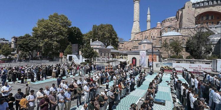 Εν αναμονή αντιποίνων από Ιράν και συμμάχους του το Ισραήλ