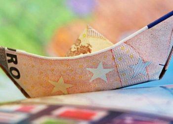 Πότε καταβάλλεται το επίδομα αδείας – Πώς να το υπολογίσετε