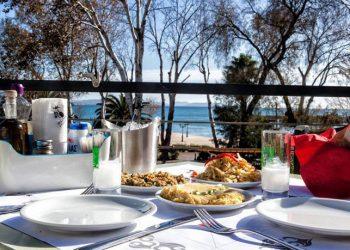 Τι θα φάμε στις Κυκλάδες; 16 must πιάτα από όλα τα νησιά