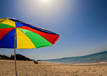 Καιρός: Άνοδος της θερμοκρασίας στους 37 βαθμούς και υποχώρηση της κακοκαιρίας