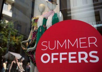 Καλοκαιρινές εκπτώσεις: Πότε τελειώνουν – Συμβουλές για τους καταναλωτές