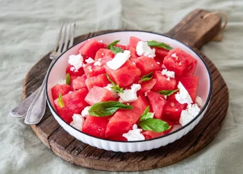 Γιατί πρέπει πάντα να τρώμε καρπούζι με φέτα