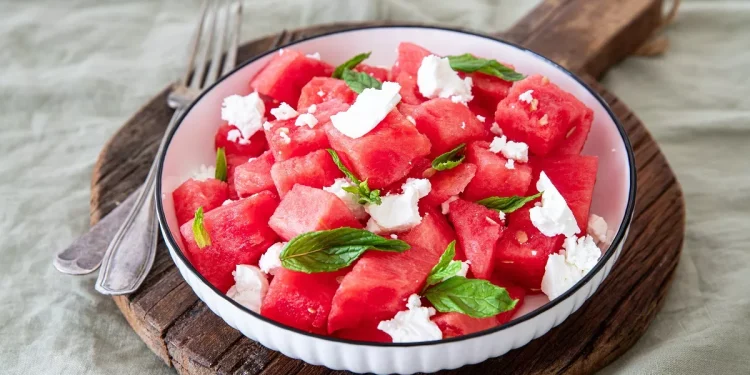 Γιατί πρέπει πάντα να τρώμε καρπούζι με φέτα