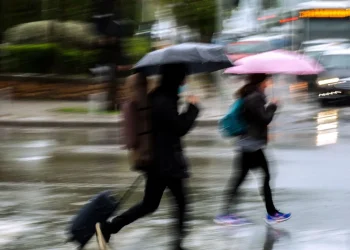 «Καμπανάκι» για την κακοκαιρία: Μεγάλη η ένταση και ραγδαιότητα των φαινομένων – Οδηγίες προστασίας