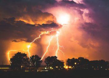 Καιρός: Χιλιάδες κεραυνοί μέσα σε λίγες ώρες – Τι έδειξε ο δορυφόρος MTG-I1