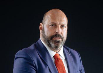 Συμπτύσσουν στους δήμους Πειραιά σχολεία και « τσουβαλιάζουν» μαθητές με μαθησιακές δυσκολίες-Κινητοποιήσεις προαναγγέλλει ο Λαγουδάκος