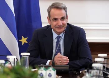 Διπλό «χτύπημα» στη μάχη κατά της ακρίβειας – Τα επόμενα βήματα του Μαξίμου